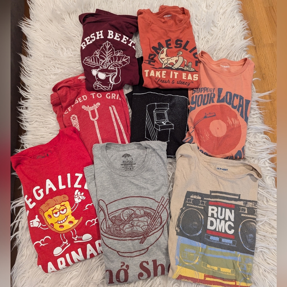 Old Navy men's tshirts